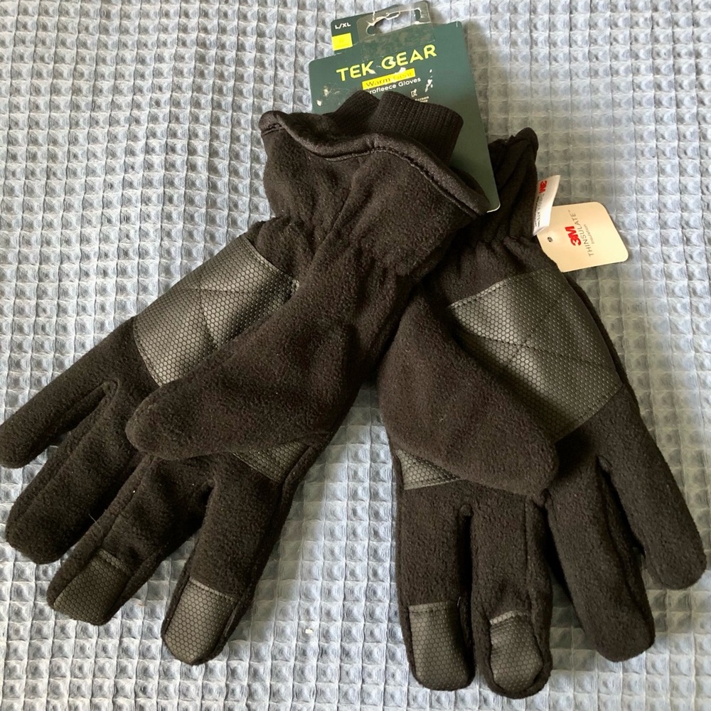 tek gear Black Ultrasoft w/ Thinsulate and Grips